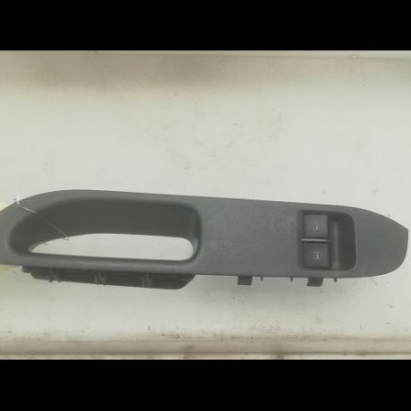 Commande lève-glace porte avant gauche occasion SEAT CORDOBA II Phase 1 10-2002->05-2009 1.4 TDI 70ch 6Q09598589B9