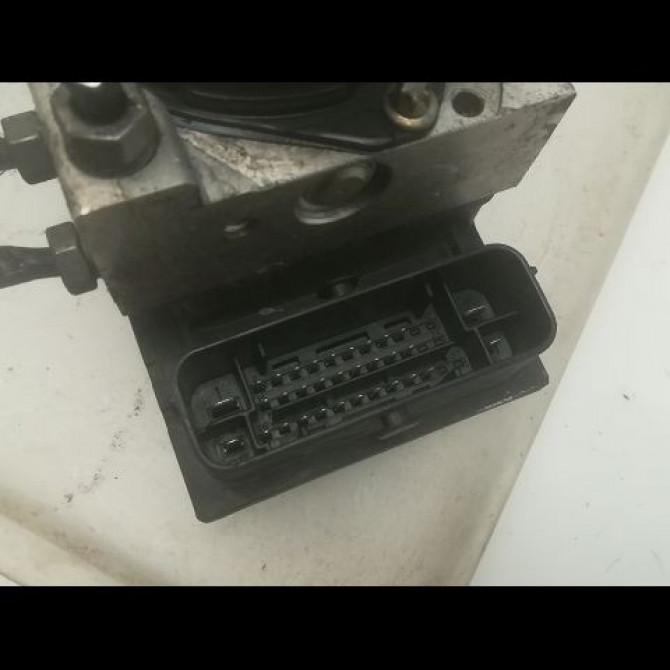 Unité hydraulique ABS occasion SEAT CORDOBA II Phase 1 10-2002->05-2009 1.4 TDI 70ch 6Q0614517AP 3