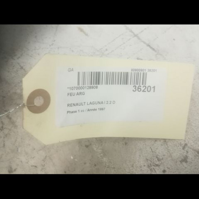 Feu arrière gauche occasion RENAULT LAGUNA I Phase 1 01-1994->04-1998 2.2 D 7701038275 3