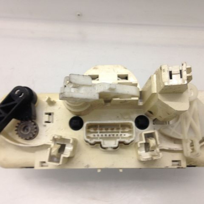 Commande de chauffage occasion RENAULT CLIO III 2