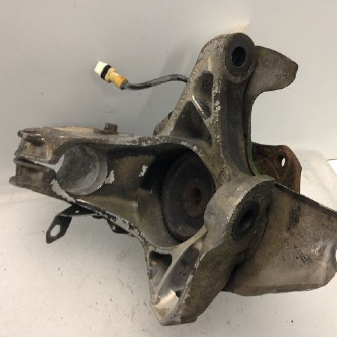 Moyeu avg occasion  99905304104 2