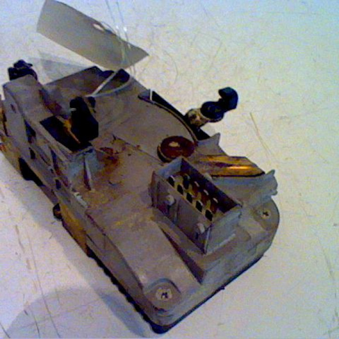 Serrure porte avd occasion PEUGEOT 406 Phase 1 10-1995->04-1999 9136J6 1