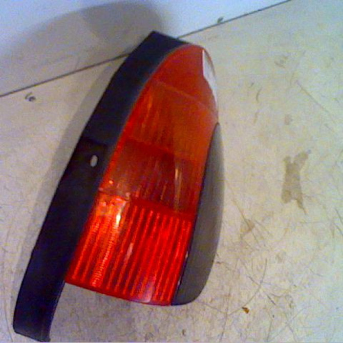 Feu arrière droit occasion PEUGEOT 306 Phase 1 09-1994->03-1997 6351J3 1