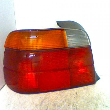 Feu arrière gauche occasion B.M.W. SERIE 3 COMPACT III Phase 1 03-1994->12-2000 318 TDS 82199402924