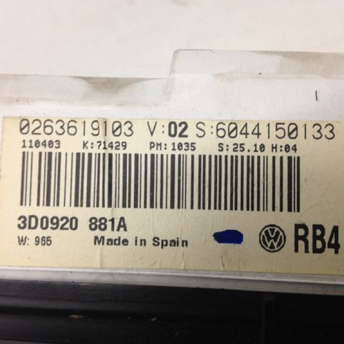 Compteur occasion VOLKSWAGEN PHAETON phase 1 10-2002->07-2010 3D0920881SX 2