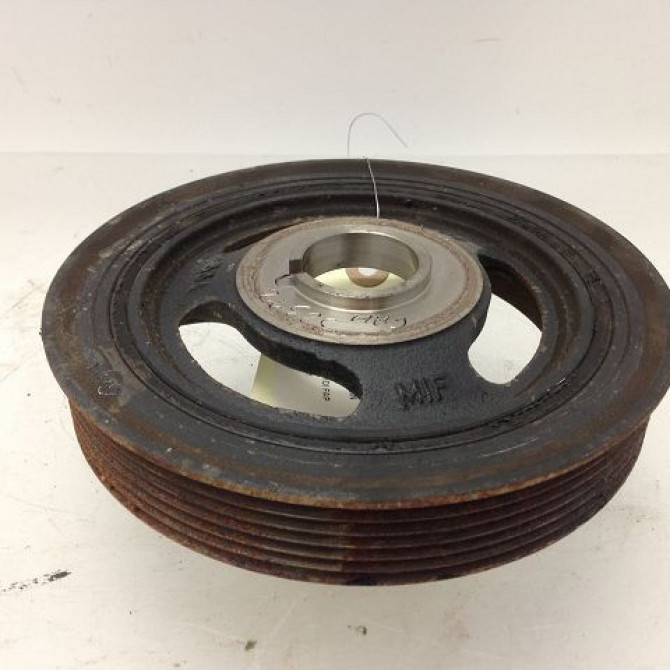 Poulie de vilebrequin occasion PEUGEOT 207 Phase 1 04-2006->06-2013 1.4 HDI 0515T3 2
