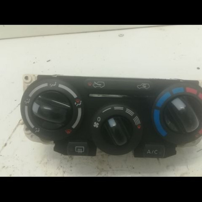 Commande de chauffage occasion NISSAN MICRA III Phase 3 11-2007->11-2010 1.2i 80ch 27510BC71B 1