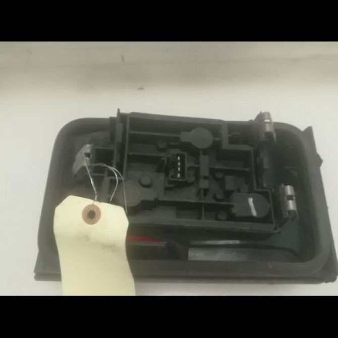 Feu arrière interieur gauche occasion CITROEN XANTIA Phase 1 03-1993->06-1998 2.1 TD 95668017 2