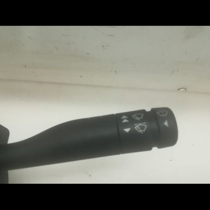 Bloc commodos occasion FORD FIESTA IV Phase 1 09-1995->09-1999 1.25i 1021784 2