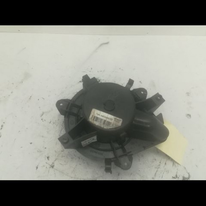 Ventilateur de chauffage occasion FIAT PUNTO II Phase 2 05-2003->10-2009 1.2i 60ch 77362560 2