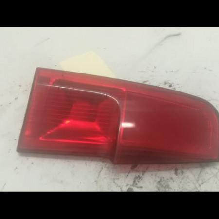 Feu arrière interieur gauche occasion FIAT PUNTO II Phase 2 05-2003->10-2009 1.2i 60ch