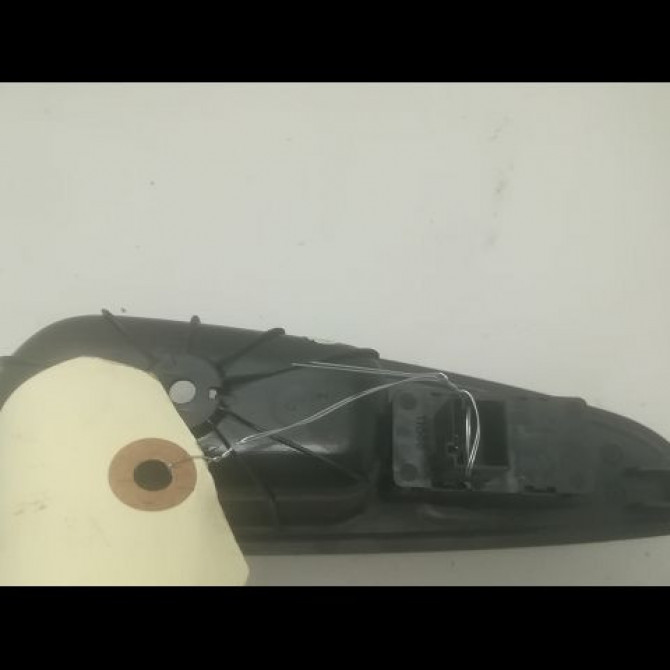 Commande lève-glace porte avant droite occasion PEUGEOT 206 206 phase 1 SW 2002-06-01->2006-12-31 1.6i 109ch 2