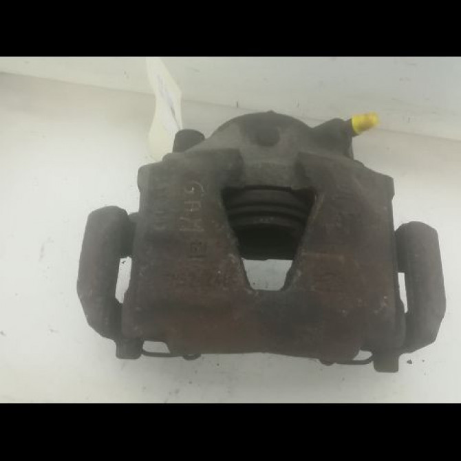 Etrier de frein avant gauche occasion OPEL VECTRA II Phase 1 11-1995->02-1999 1.6i 16v 90487042 1