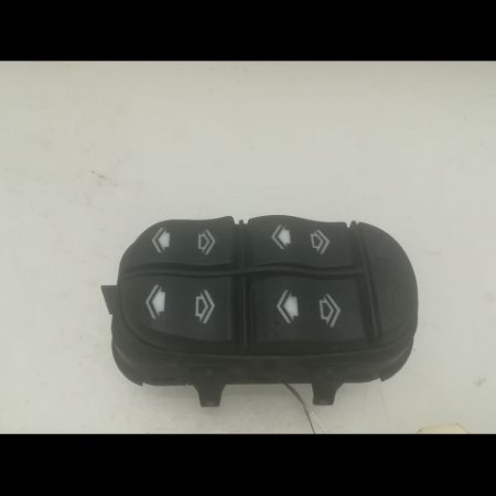 Commande lève-glace porte avant gauche occasion FORD FOCUS I Phase 1 10-1998->09-2004 1.8 TDDI 90ch 1091483
