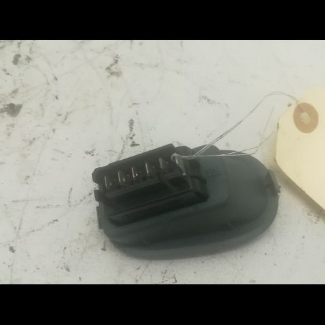 Commande leve-glace porte arrière gauche occasion RENAULT MEGANE SCENIC I Phase 1 09-1996->08-1999 1.6 7700838101 2