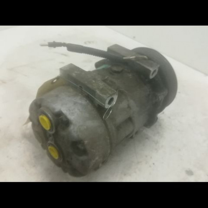 Compresseur air conditionne occasion RENAULT MEGANE I Phase 1 11-1995->03-1999 1.9 DTI 7700866828 2