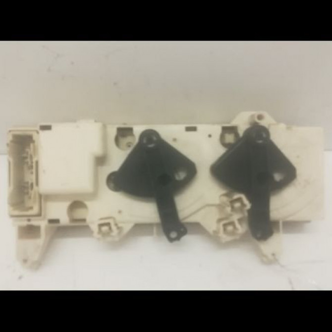 Commande de chauffage occasion RENAULT MEGANE SCENIC I Phase 1 09-1996->08-1999 1.9 D 2