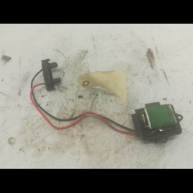 Resistance de chauffage occasion RENAULT MEGANE I Phase 2 03-1999->06-2003 1.6 16v 7701046060 2