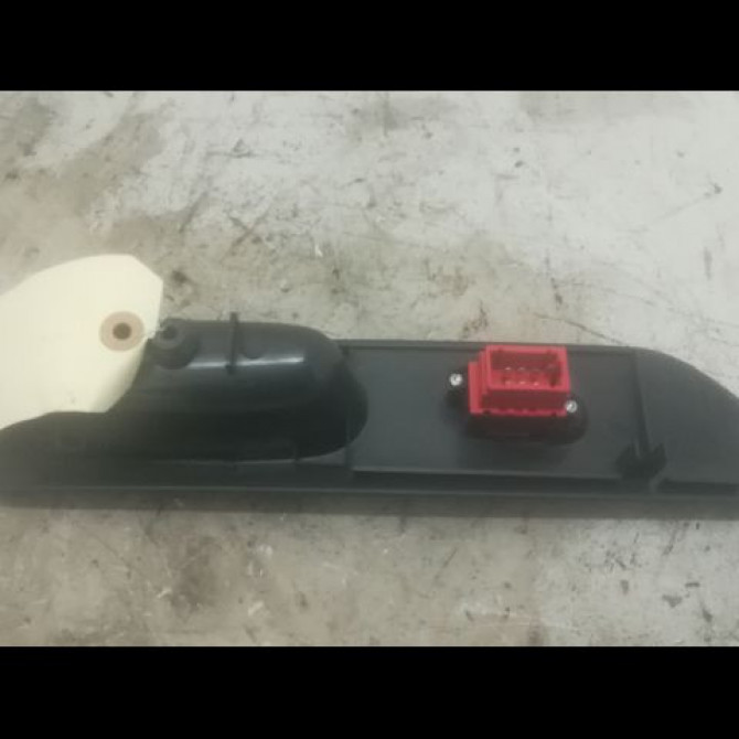 Commande lève-glace porte avant droite occasion RENAULT LAGUNA I Phase 2 04-1998->11-2000 1.6 16v 7700417487 2