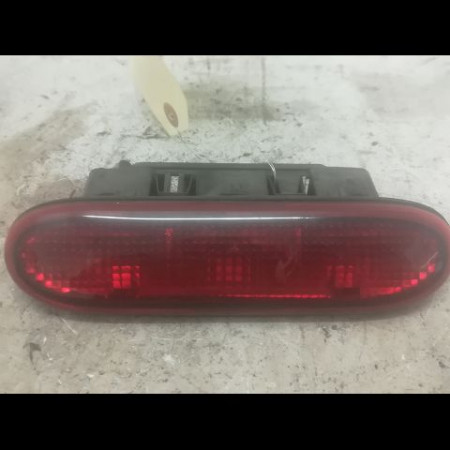 Feux stop supplementaire occasion RENAULT CLIO I Phase 3 03-1996->08-1998 1.4 7700847733