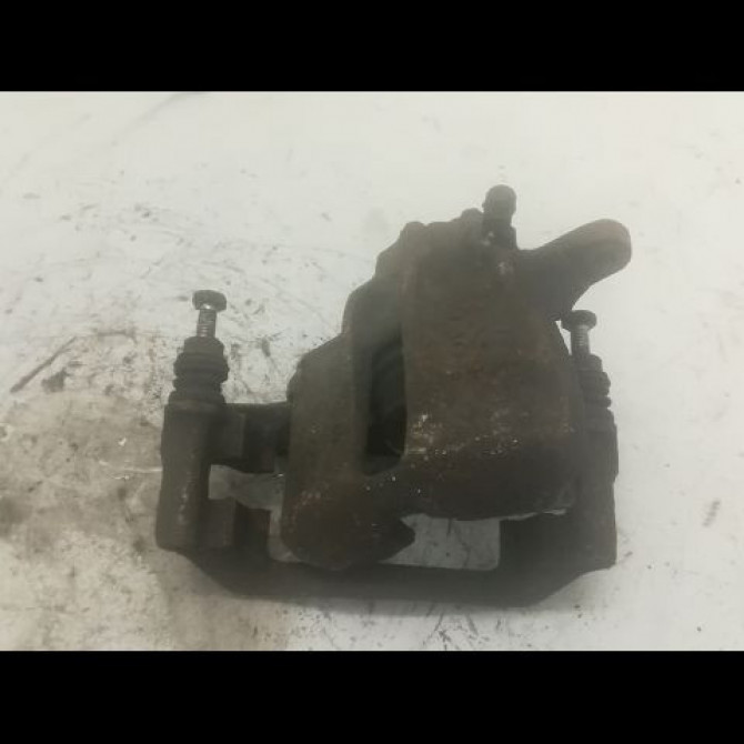 Etrier de frein avant gauche occasion VOLKSWAGEN GOLF III Phase 1 01-1992->12-1997 1.9 TDI 110ch 357615123AX 1