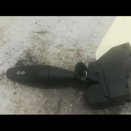 Commande clignotant occasion FORD FIESTA V Phase 2 10-2005->10-2008 1.4 TDCI 1379849