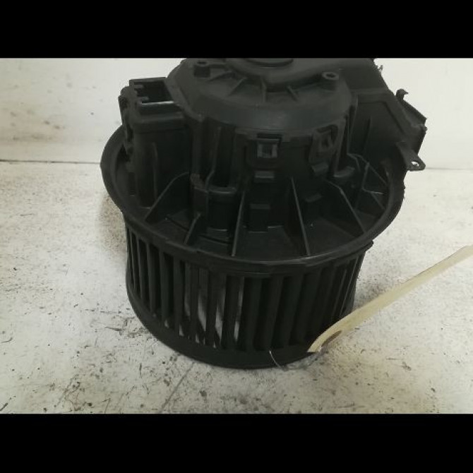 Ventilateur de chauffage occasion FORD FIESTA VI Phase 1 10-2008->11-2012 1.4 TDCI 68ch 1790329 2