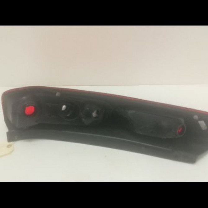 Feu arrière droit occasion FORD FIESTA V Phase 2 10-2005->10-2008 1.3i 1432269 2