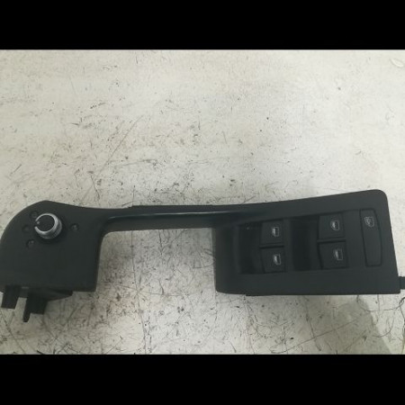 Commande lève-glace porte avant gauche occasion AUDI A8 II Phase 2 LONG 12-2007->12-2009 4.2 FSI 350ch