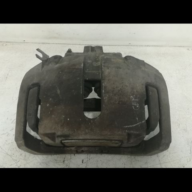 Etrier de frein avant gauche occasion AUDI A8 II Phase 2 LONG 12-2007->12-2009 4.2 FSI 350ch 4F0615123 1