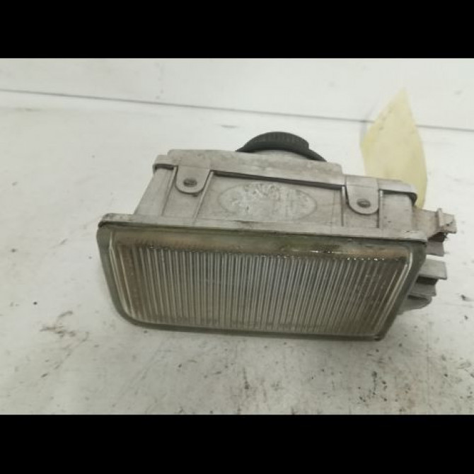 Phare antibrouillard avant gauche occasion VOLKSWAGEN PASSAT III Phase 2 11-1993->09-1996 1.8i 90ch 1