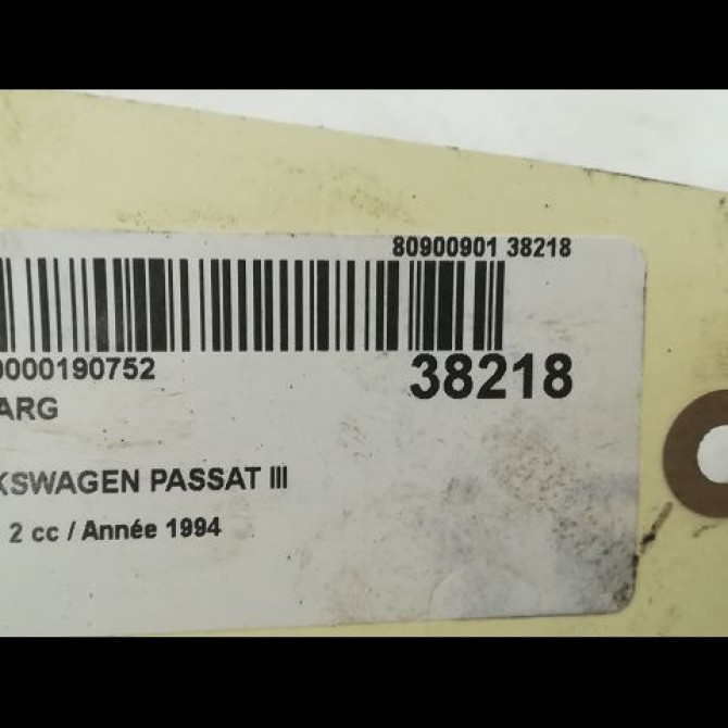 Feu arrière gauche occasion VOLKSWAGEN PASSAT III Phase 2 11-1993->09-1996 1.8i 90ch 3