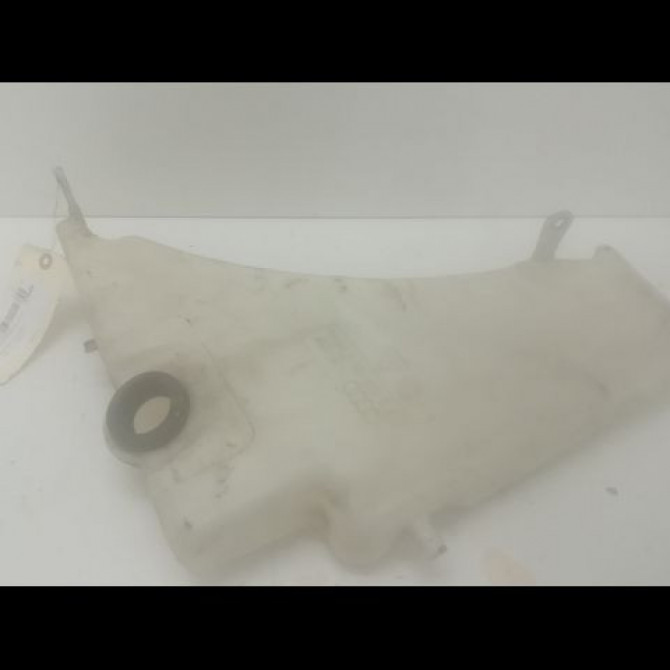 Reservoir lave-glace avant occasion AUDI A4 III Phase 1 01-2008->10-2011 2.0 TDi 143ch 8T0955453C 3