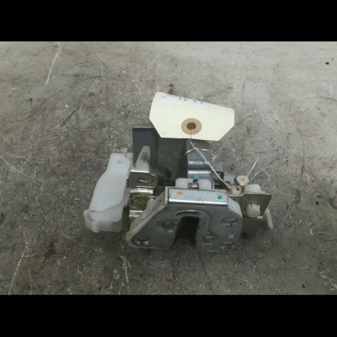 Serrure porte ard occasion PEUGEOT 107 Phase 2 01-2009->01-2012 1.0i 12v 9138G4 1