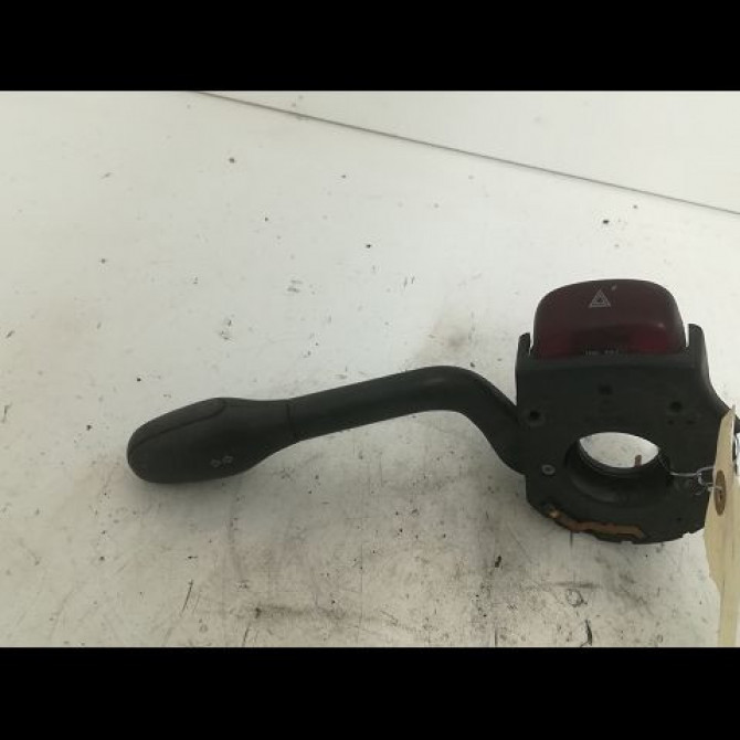 Commande clignotant occasion VOLKSWAGEN GOLF III Phase 1 01-1992->12-1997 1.9 TD 1H0953513D01C 1