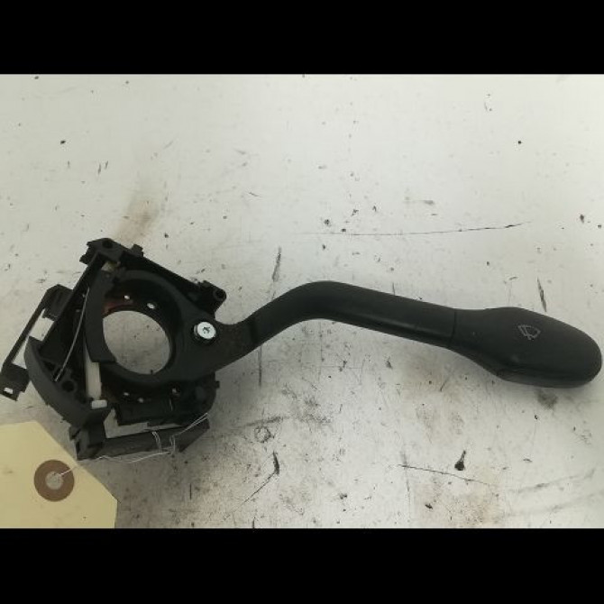 Commande essuie glace occasion VOLKSWAGEN GOLF III Phase 1 01-1992->12-1997 1.9 TD 535953519B01C 1