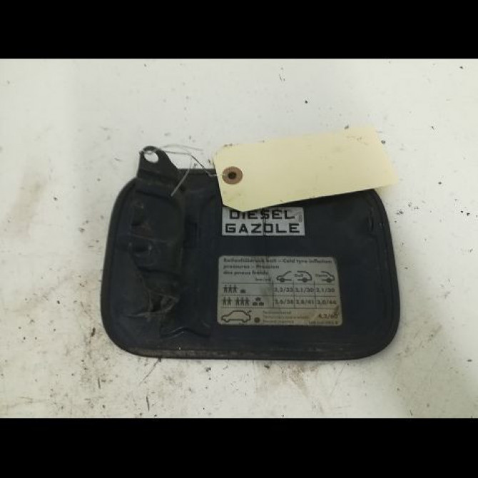 Volet de trappe carburant occasion VOLKSWAGEN GOLF III Phase 1 01-1992->12-1997 1.9 TD 1H0809905 2