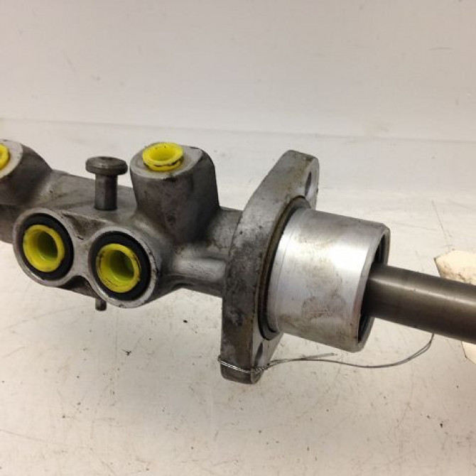 Maitre cylindre occasion RENAULT CLIO III Phase 1 09-2005->03-2009 1.5 DCI 105ch 7701208398 1