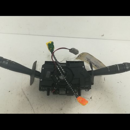 Bloc commodos occasion RENAULT CLIO CAMPUS II Phase 2 07-2009->12-2012 1.2 GPL 60ch