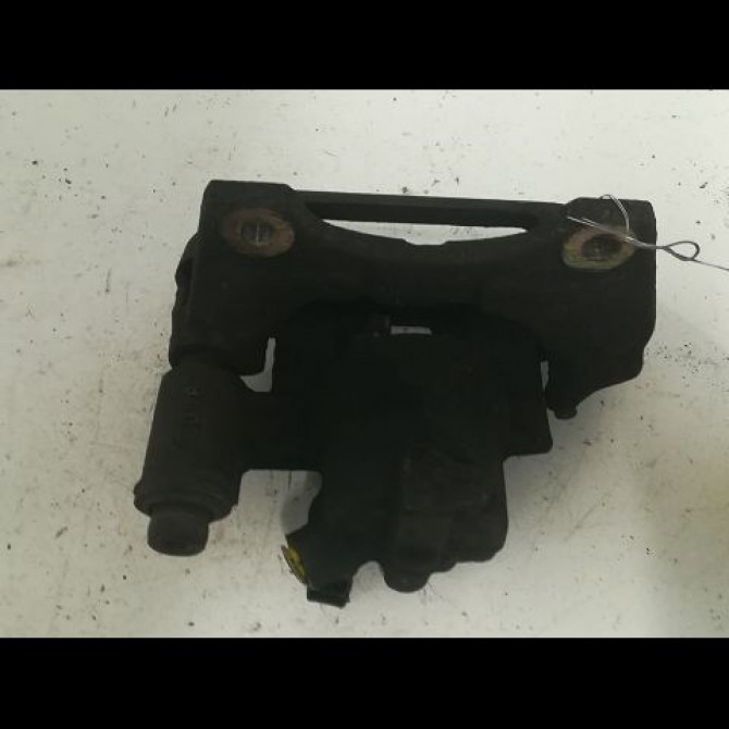 Etrier de frein avant droit occasion FIAT PUNTO II Phase 1 10-1999->05-2003 1.2i 60ch 9946107 2