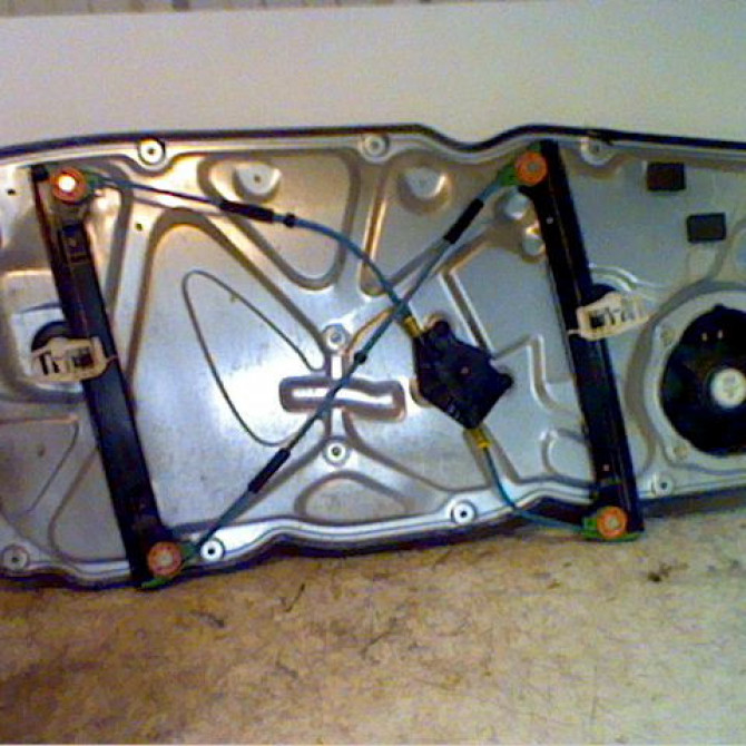 Mecanisme + moteur lève-glace avant droit occasion FIAT STILO Phase 1 10-2001->09-2007 46831652 2