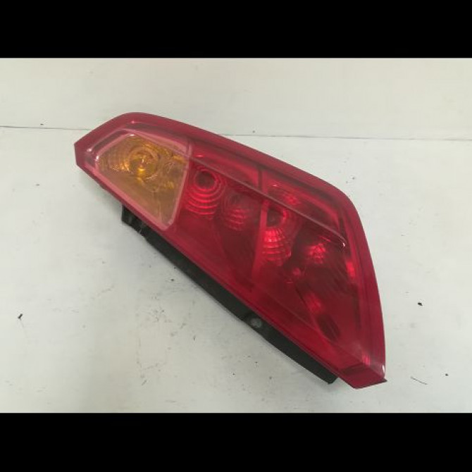 Feu arrière droit occasion FIAT GRANDE PUNTO III Phase 1 09-2005->12-2013 1.3 DT MULTIJET 16v 75ch 1