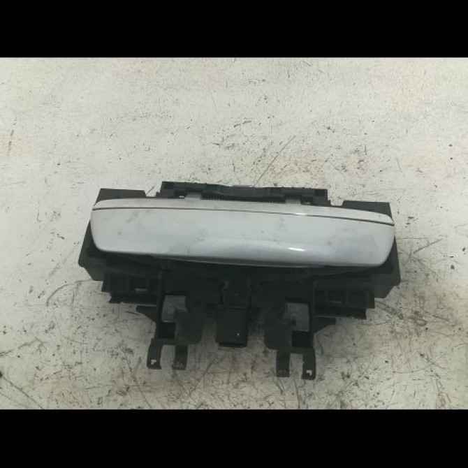 Poignee ext porte ard occasion AUDI A8 II Phase 2 LONG 12-2007->12-2009 4.2 FSI 350ch 4E0839205GGRU 1