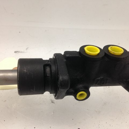 Maitre cylindre occasion RENAULT TWINGO I Phase 1 04-1993->08-1998 e 7700820232