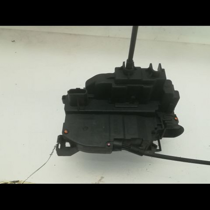 Serrure porte arg occasion RENAULT MEGANE III Phase 1 11-2008->01-2012 1.5 DCI 105ch 825030002R 3