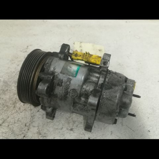 Compresseur air conditionne occasion PEUGEOT 206 Phase 2 02-2003->02-2009 2.0 HDI 90ch 6453LA 2