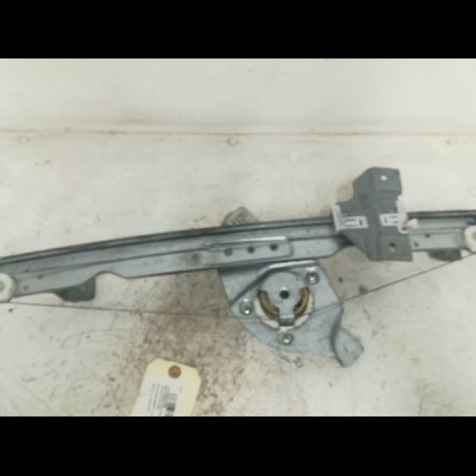 Mecanisme+moteur leve-glace avg occasion DACIA SANDERO I Phase 1 06-2008->10-2012 1.2 16v 75ch 8200733829 2