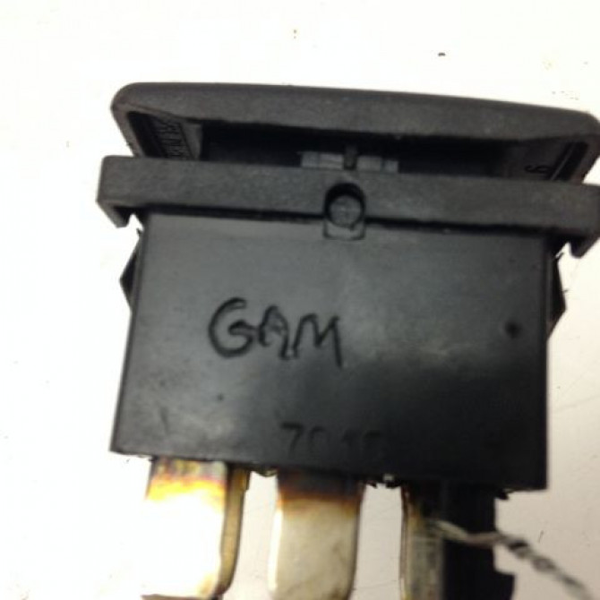 Commande lève-glace porte avant gauche occasion SEAT IBIZA II Phase 2 05-1996->09-1999 1.4 3