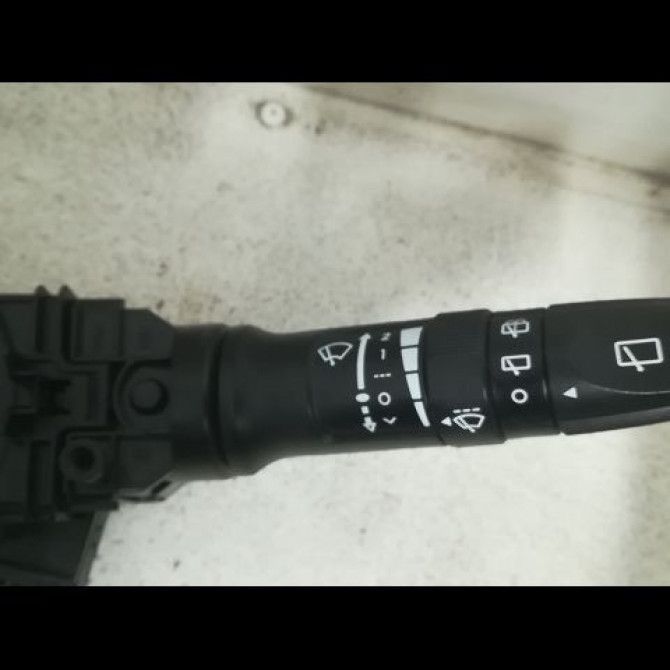 Bloc commodos occasion HYUNDAI I 20 I Phase 1 04-2009->06-2012 1.2i 78ch 2