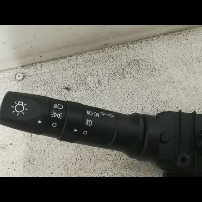 Bloc commodos occasion HYUNDAI I 20 I Phase 1 04-2009->06-2012 1.2i 78ch 3